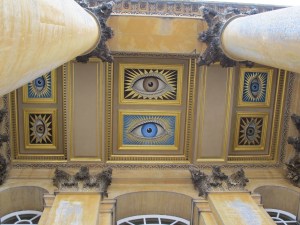 02 entrance looking up in the entrance to Blenheim