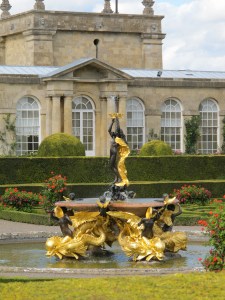 10 fountain fountain at Blenheim