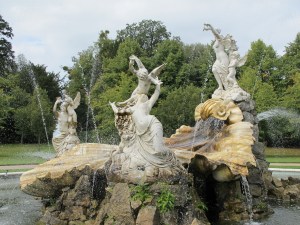 Clivedn 10 fountain fountain at Cliveden