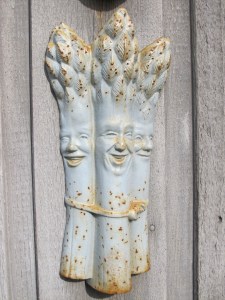 happy asparagus