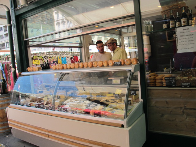 corner stall - Naschmarkt, Vienna