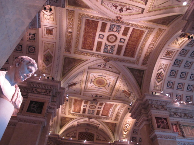 exhibit room ceiling, Kunsthistorisches Museum Vienna, Austria